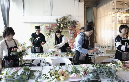 花艺师店铺如何打理好看? 花艺师店铺如何打理好看呢!